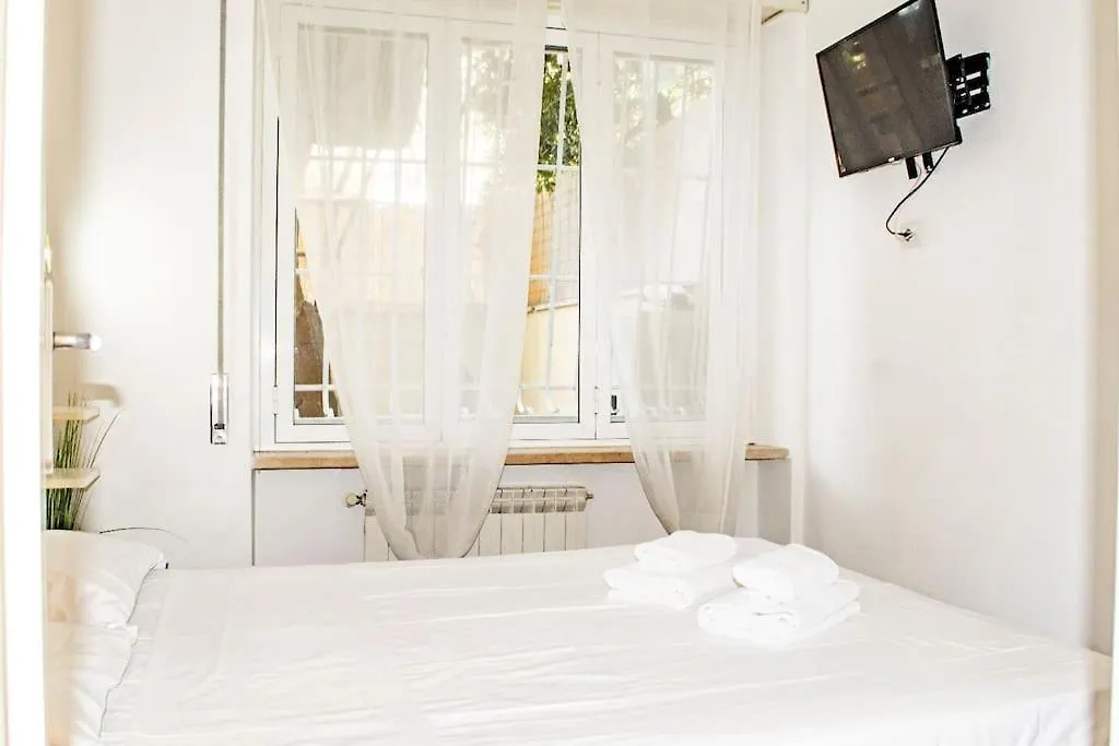 Ostia Holiday Pantarei Apartment Italy